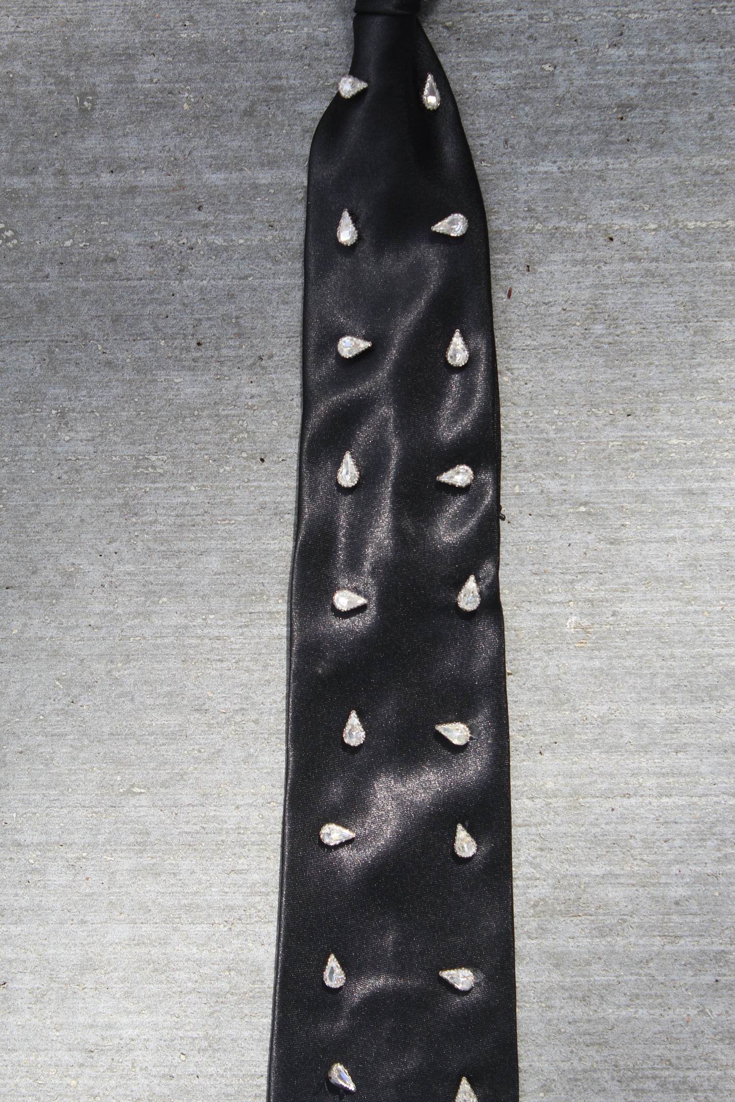 Gemstone Tie